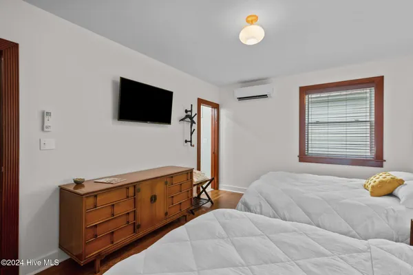 $2,550 | 226 East Water Street, Washington, NC 27889