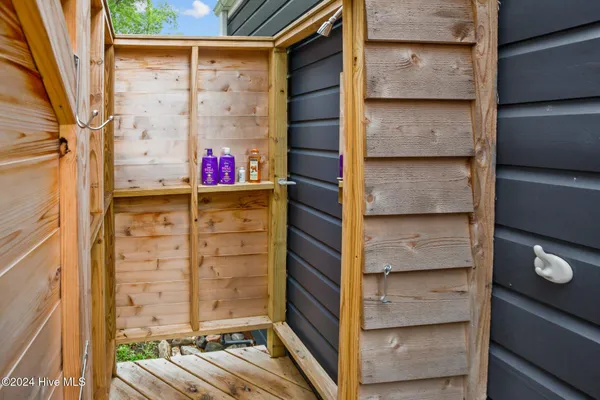 $2,550 | 226 East Water Street, Washington, NC 27889