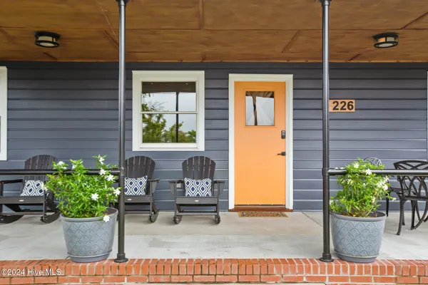 $2,550 | 226 East Water Street, Washington, NC 27889