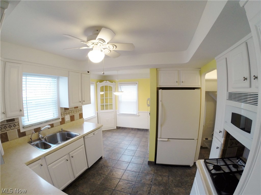 2335 Charney Road Cleveland, OH 44118 - Photo 2 of 18 Gallery Image 2