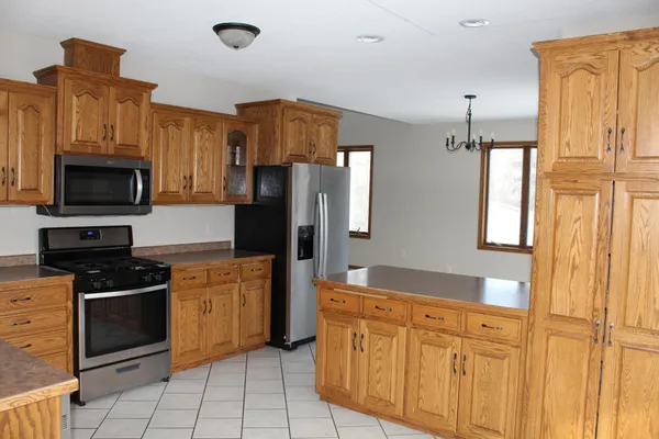 $429,900 | 17042 250th Avenue, Paynesville, MN 56362