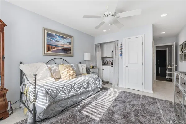 $1,399,999 | 627A Oceanfront, Unit A, Long Beach, NY 11561