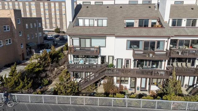 $1,399,999 | 627A Oceanfront, Unit A, Long Beach, NY 11561