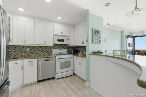 $1,399,999 | 627A Oceanfront, Unit A, Long Beach, NY 11561