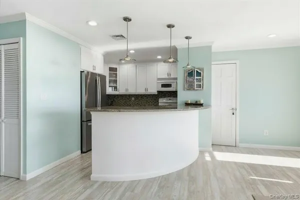 $1,399,999 | 627A Oceanfront, Unit A, Long Beach, NY 11561