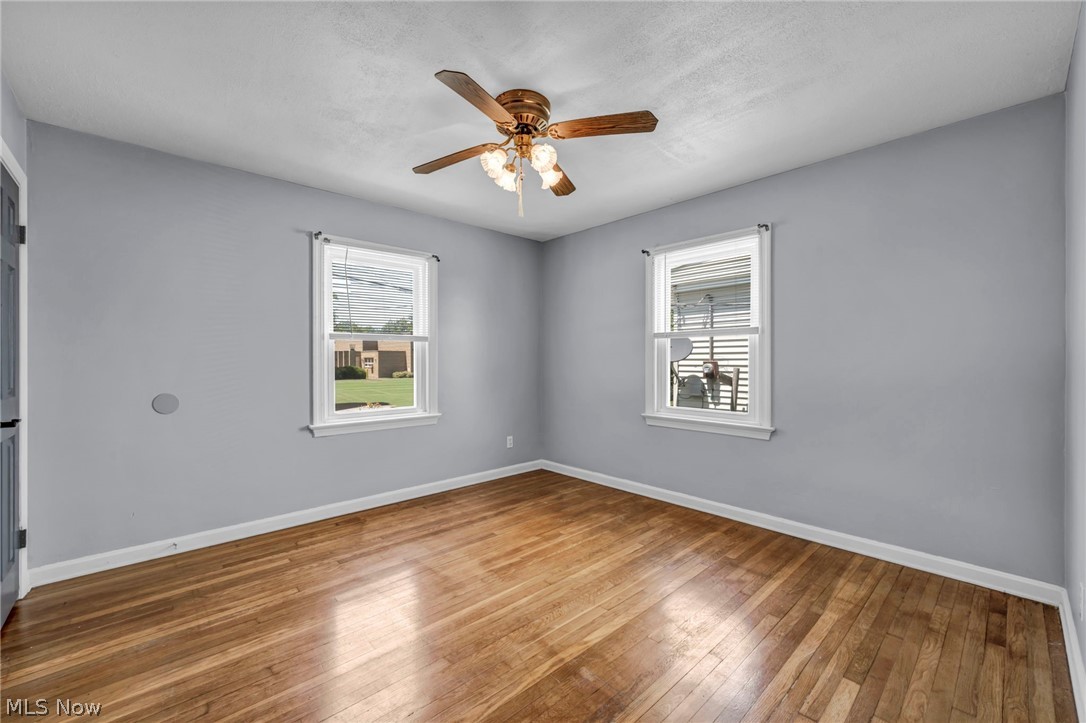 517 Gulf Road Elyria, OH 44035 - Photo 22 of 43