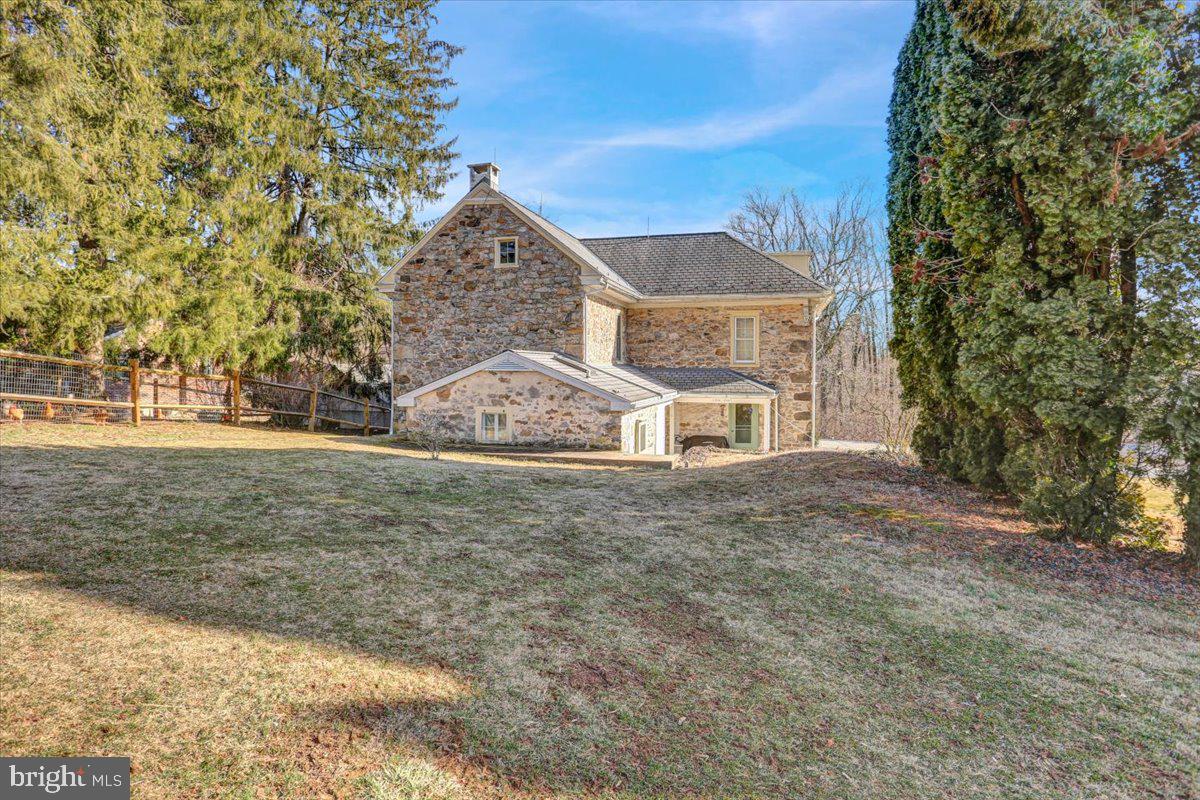 3056 Pricetown Road Temple, PA 19560 - Photo 12 of 44