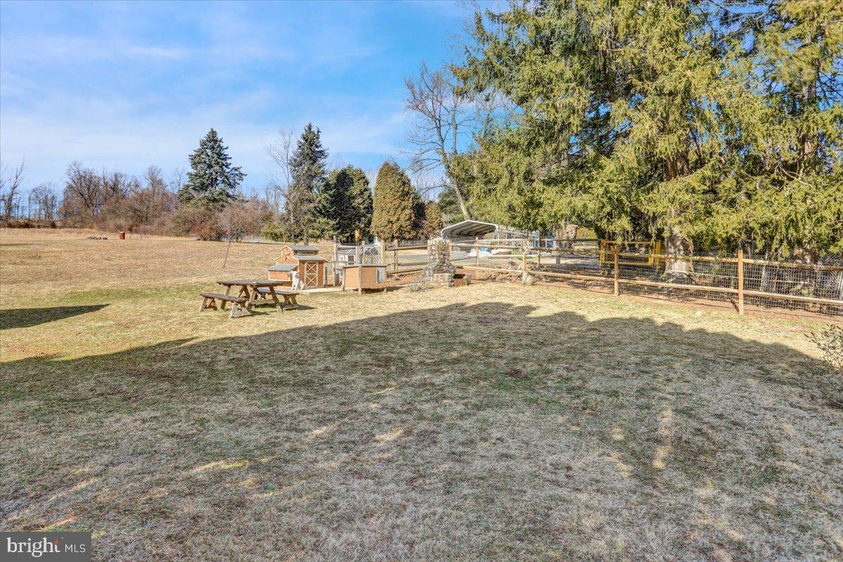 3056 Pricetown Road Temple, PA 19560 - Photo 14 of 44