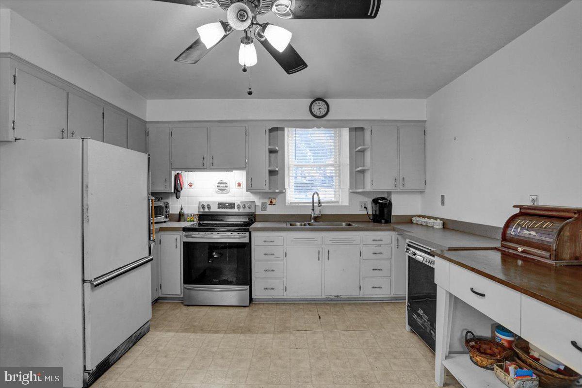 3056 Pricetown Road Temple, PA 19560 - Photo 39 of 44