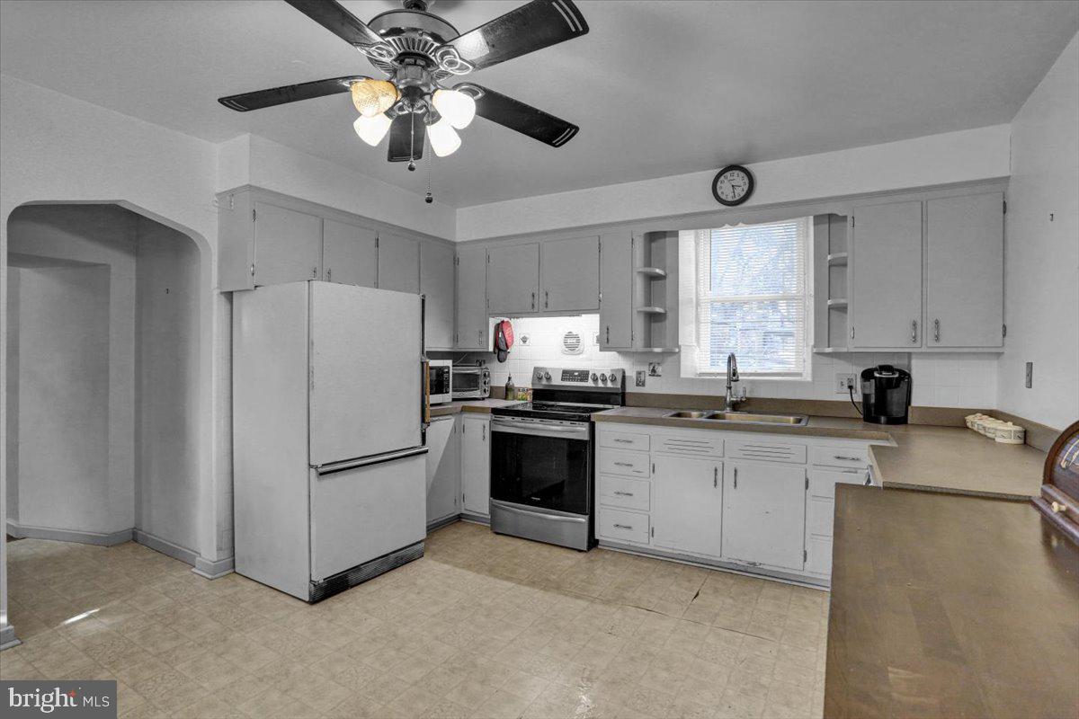 3056 Pricetown Road Temple, PA 19560 - Photo 40 of 44