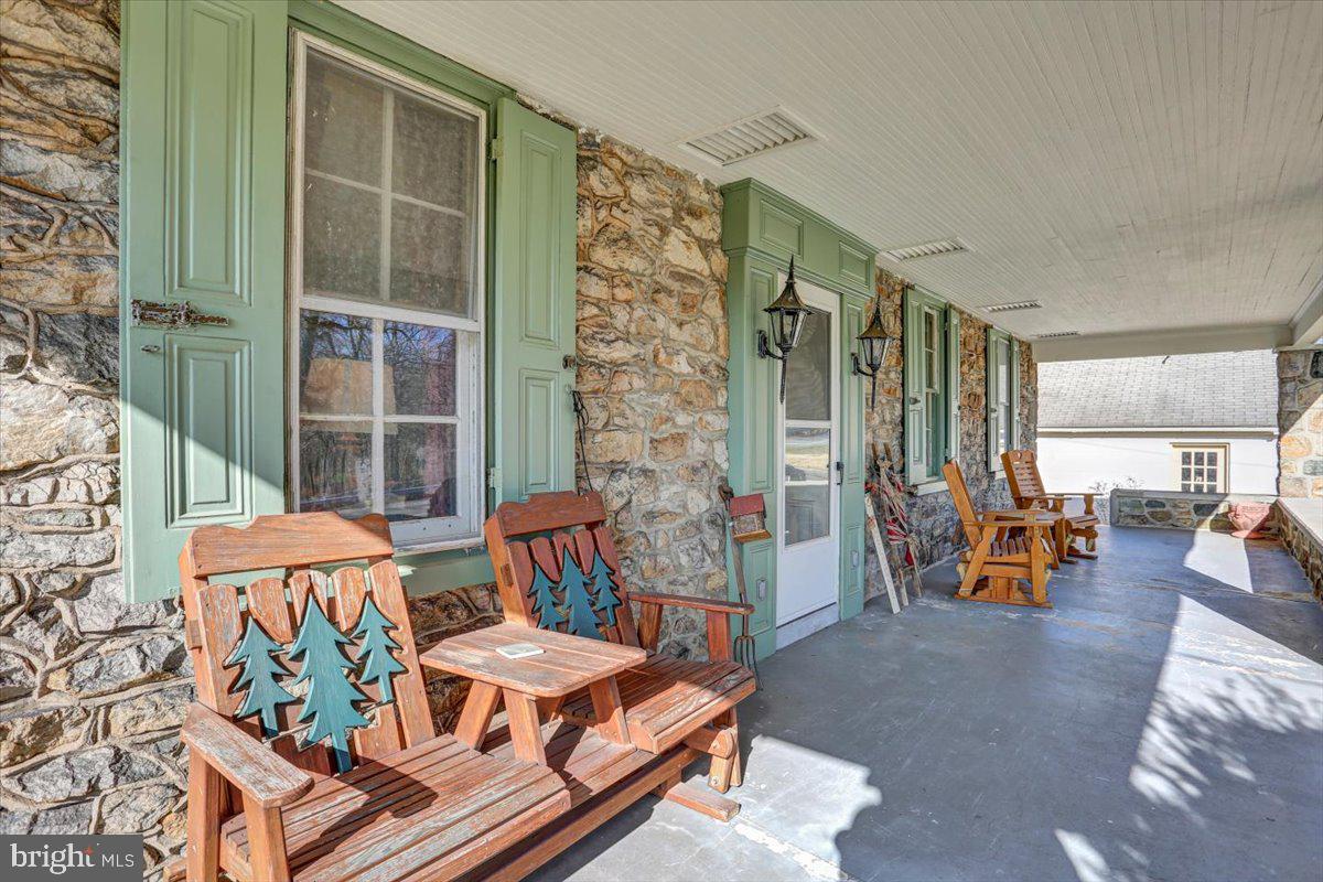3056 Pricetown Road Temple, PA 19560 - Photo 4 of 44