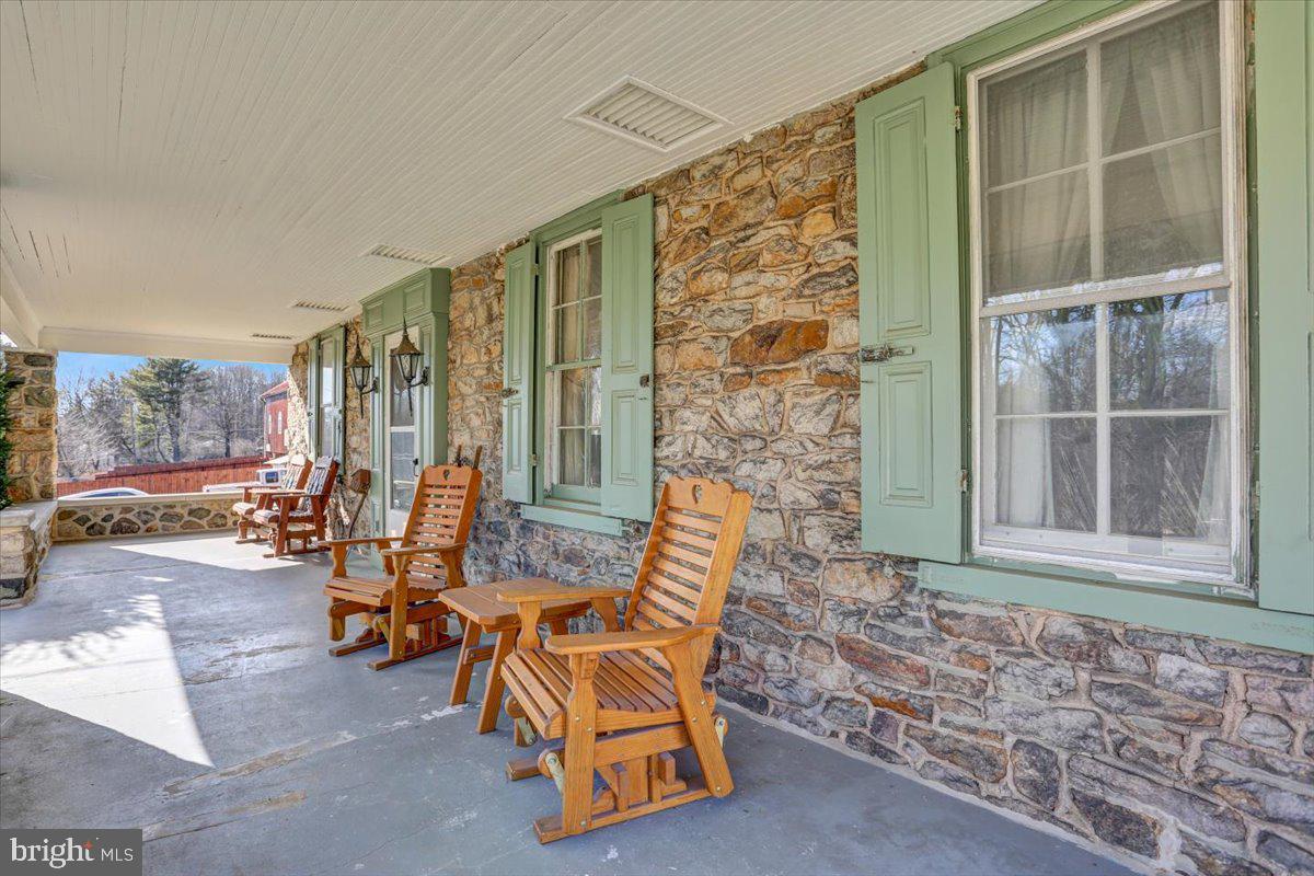 3056 Pricetown Road Temple, PA 19560 - Photo 5 of 44