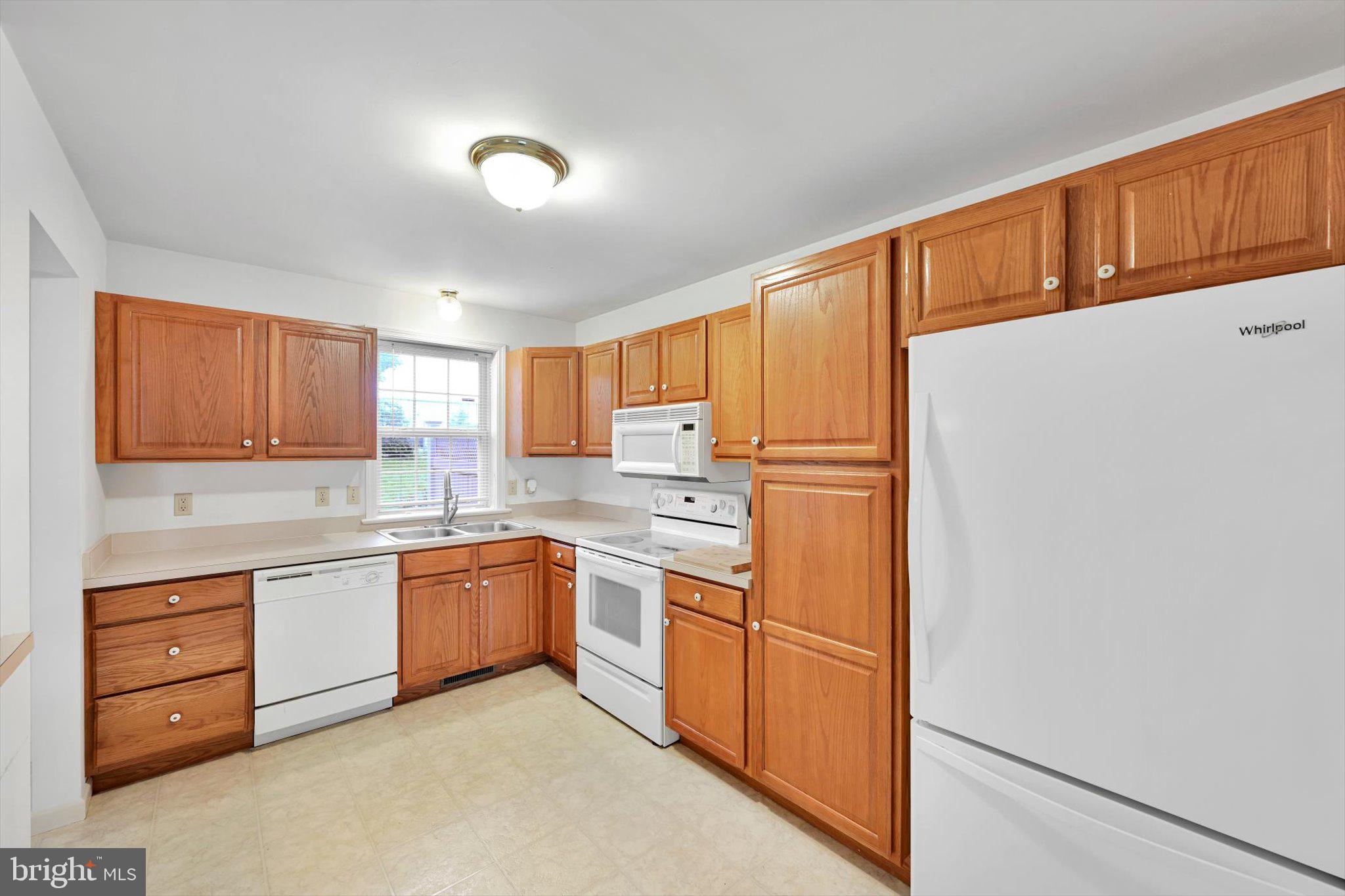 186 Riders Way Lebanon, PA 17042 - Photo 11 of 29 Kitchen
