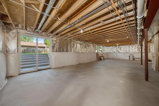 $975,000 | 10441 South 83rd Avenue, Palos Hills, IL 60465