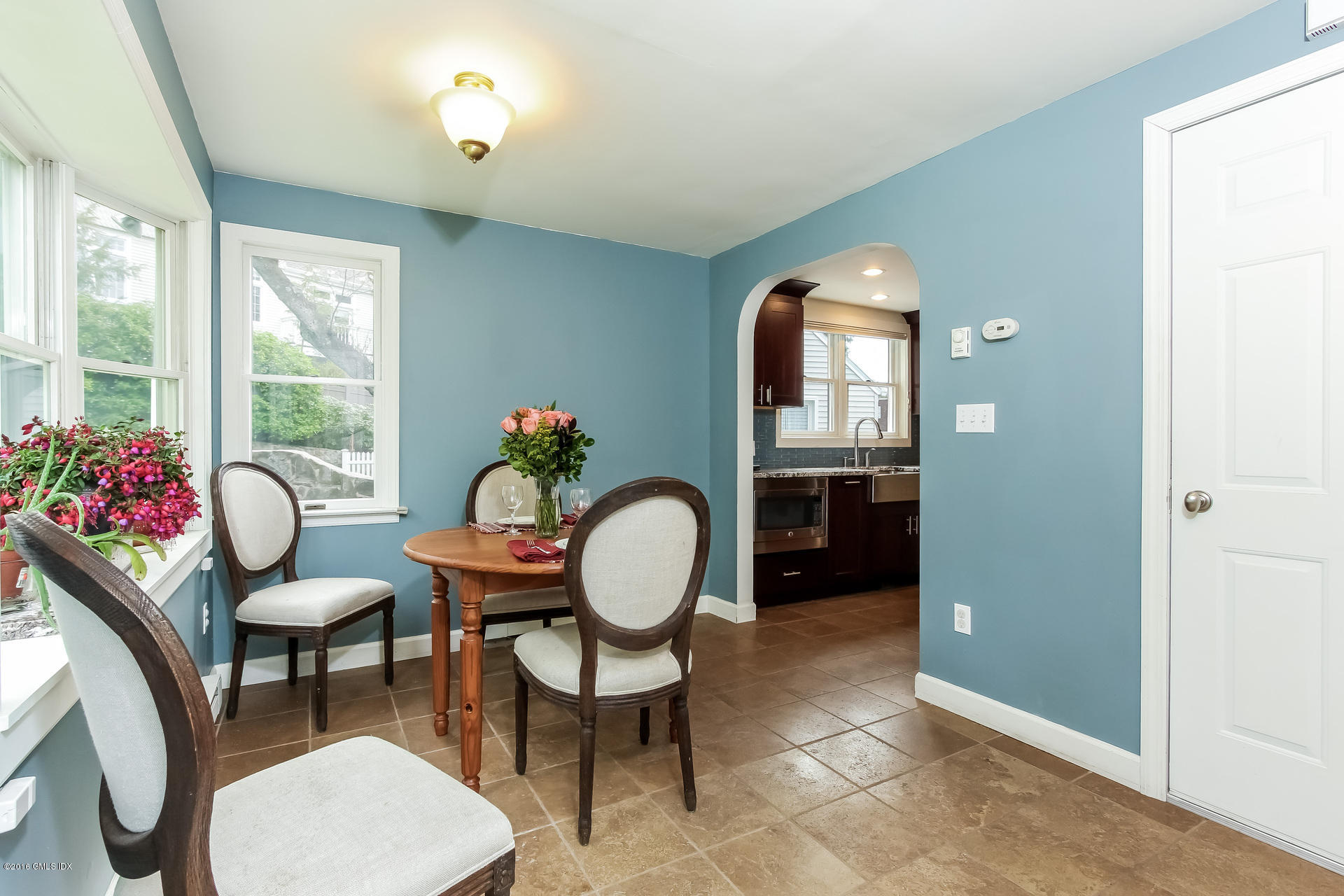 3 Idlewild Manor Greenwich, CT 06830 - Photo 9 of 26 a living room with furniture and a window