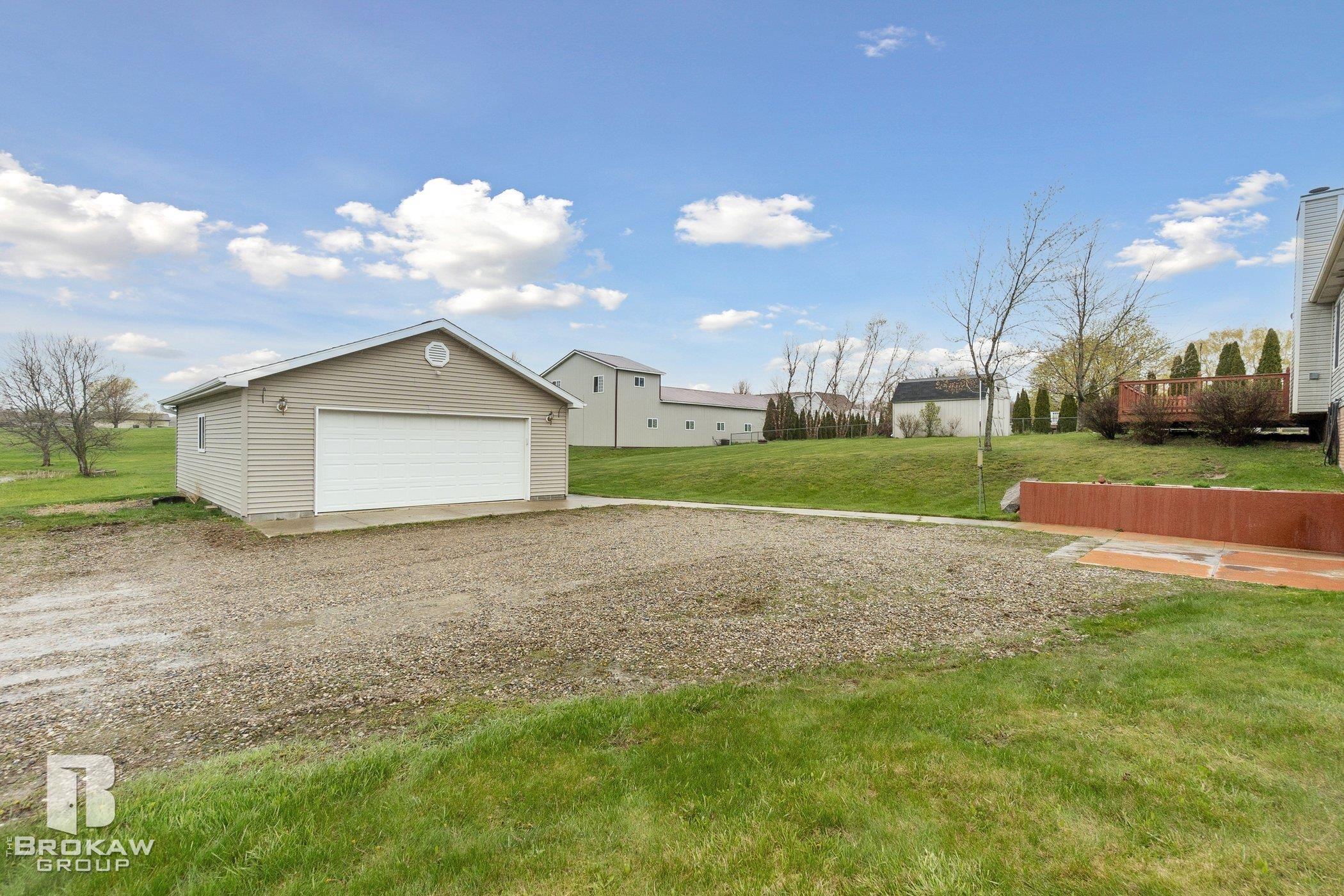 5040 Thomas Road Metamora, MI 48455 - Photo 54 of 55 50107761-53.JPG