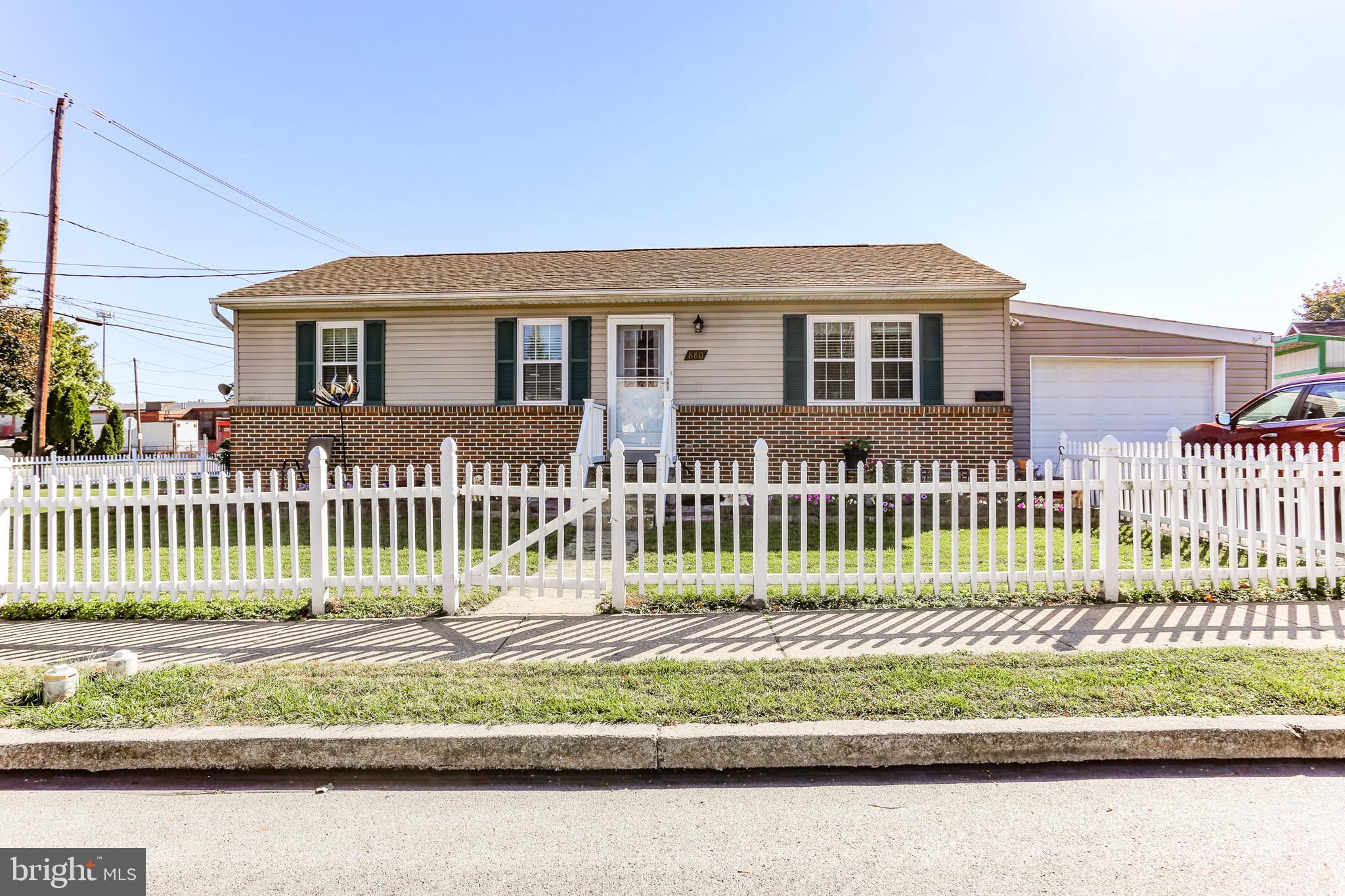 880 Ridge Avenue Columbia, PA 17512 - Photo 3 of 20 Gallery Image 3