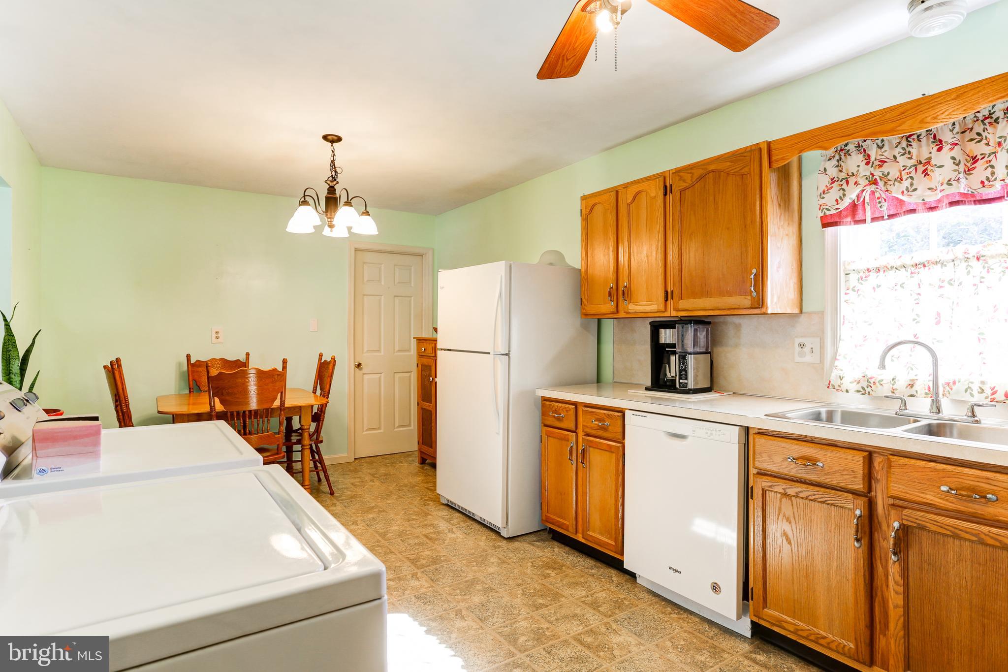 880 Ridge Avenue Columbia, PA 17512 - Photo 7 of 20 Gallery Image 7