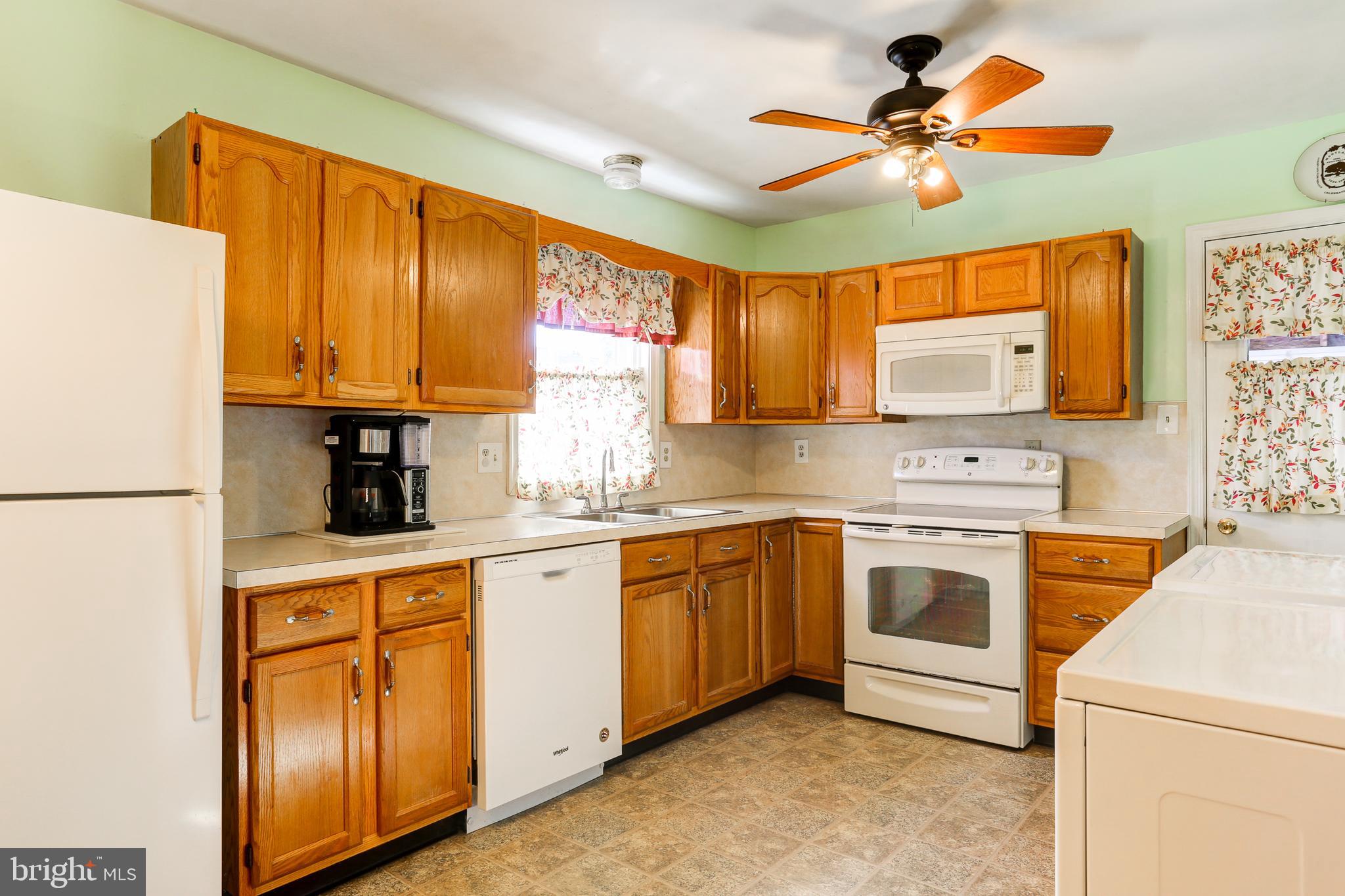 880 Ridge Avenue Columbia, PA 17512 - Photo 8 of 20 Gallery Image 8