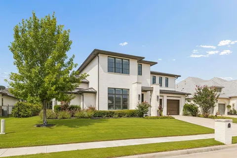 $1,380,000 | 8605 Colina Terrace, Benbrook, TX 76126