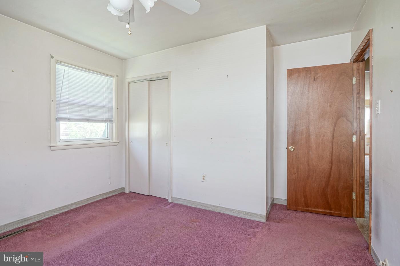 455 Colonial Road Bellmawr, NJ 08031 - Photo 16 of 26