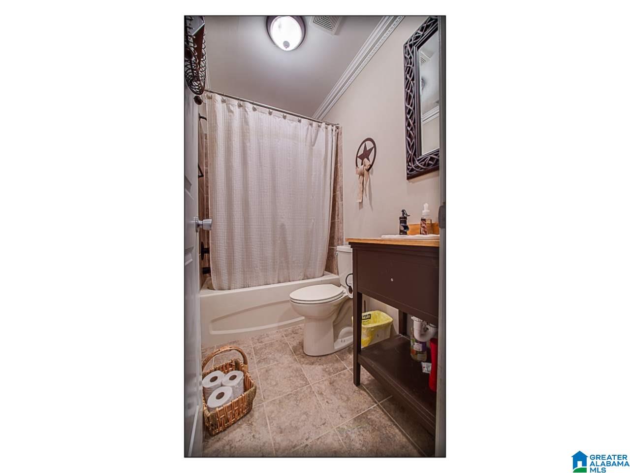 1373 Markeeta Road Leeds, AL 35094 - Photo 5 of 20