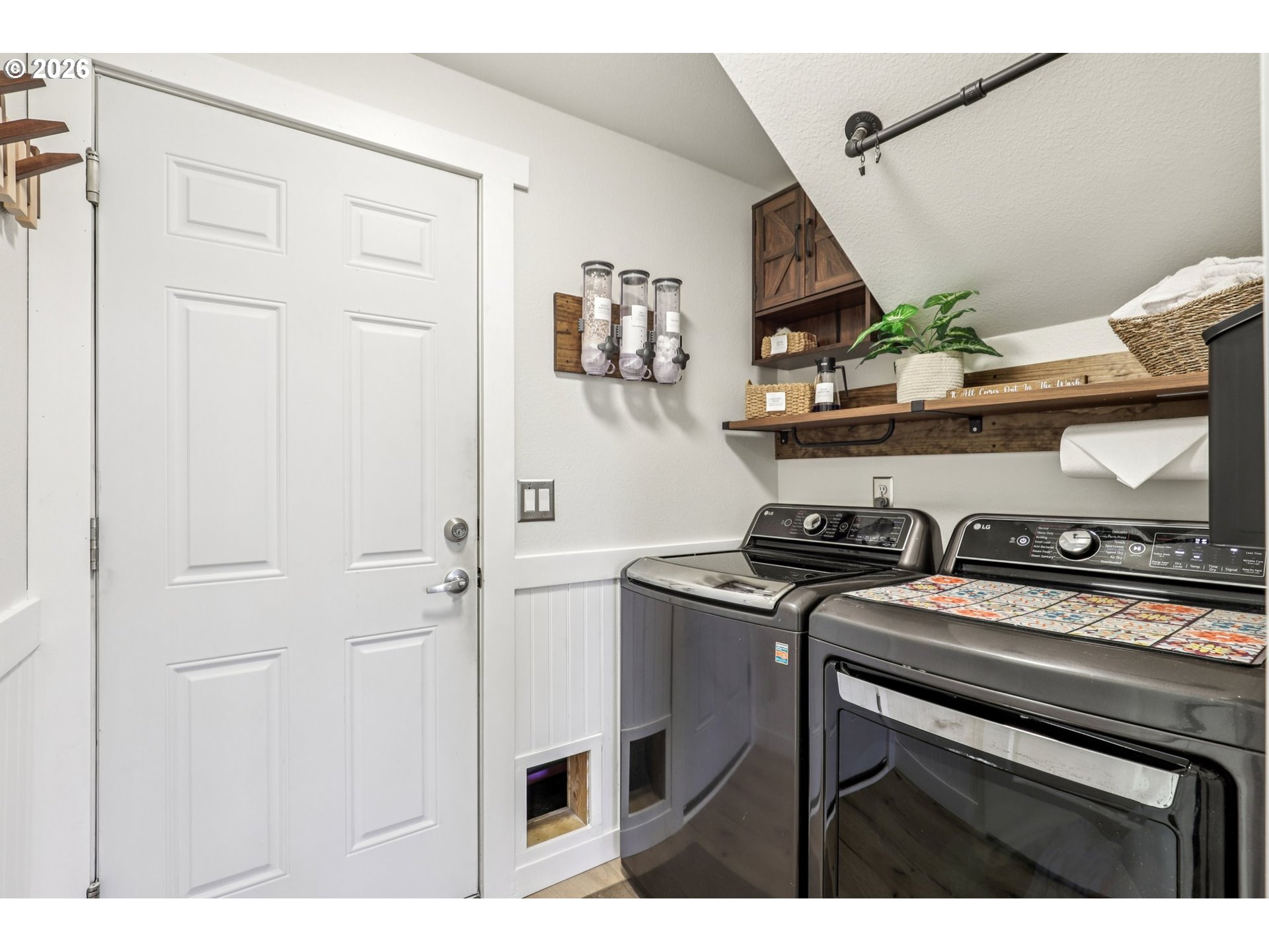 1702 Northeast 70th Street Vancouver, WA 98665 - Photo 20 of 32 a kitchen with stainless steel appliances a stove and a refrigerator
