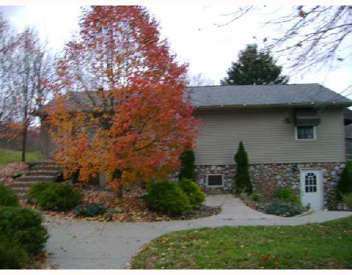 1006 Cecil-Reissing Road McDonald, PA 15057 - Photo 1 of 1 Exterior Front.