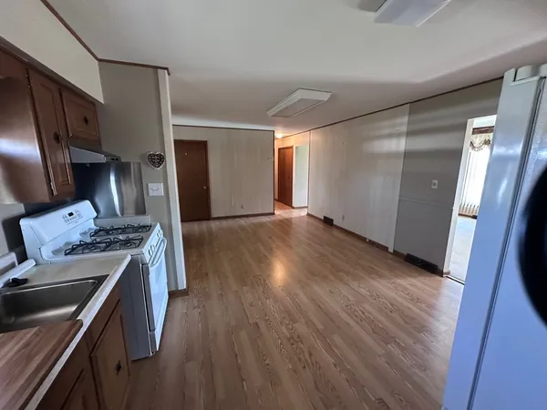 $129,900 | 321 East Elm Street, Piper City, IL 60959