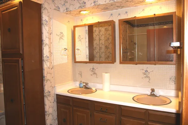 $129,900 | 321 East Elm Street, Piper City, IL 60959