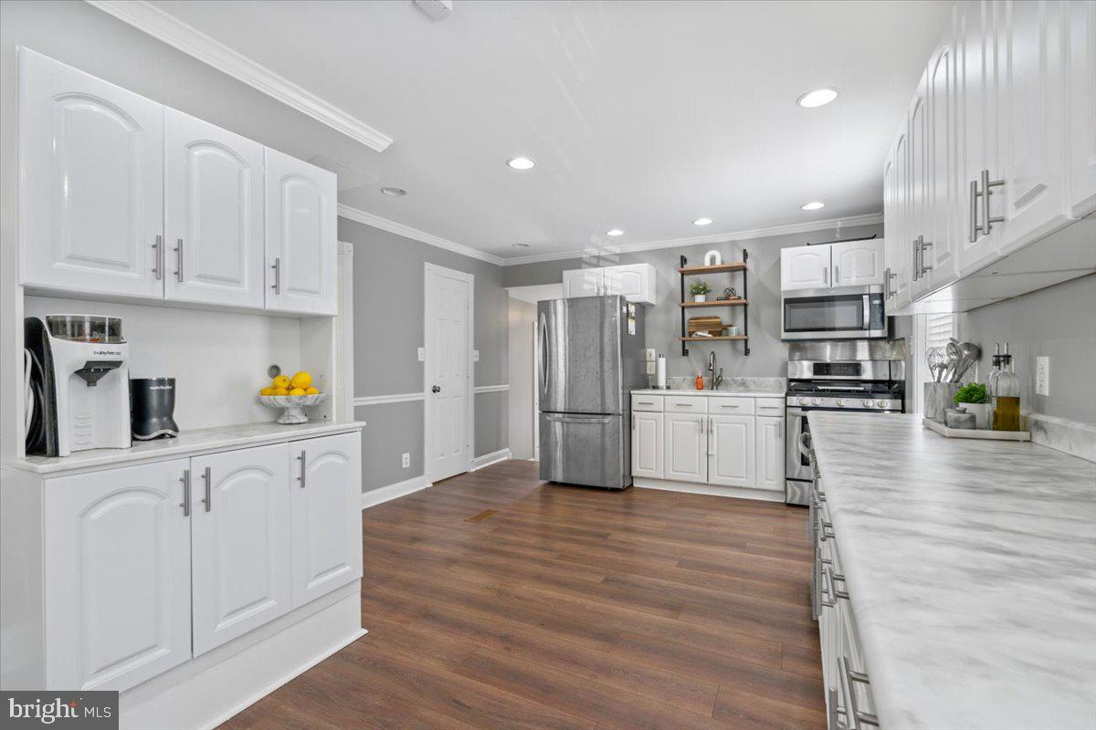 2819 Summerfield Road Falls Church, VA 22042 - Photo 14 of 36
