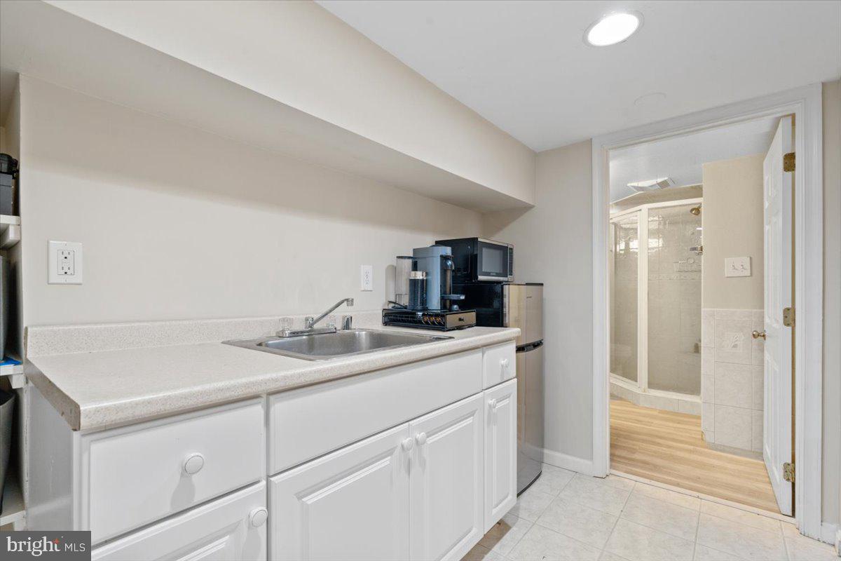 2819 Summerfield Road Falls Church, VA 22042 - Photo 23 of 36