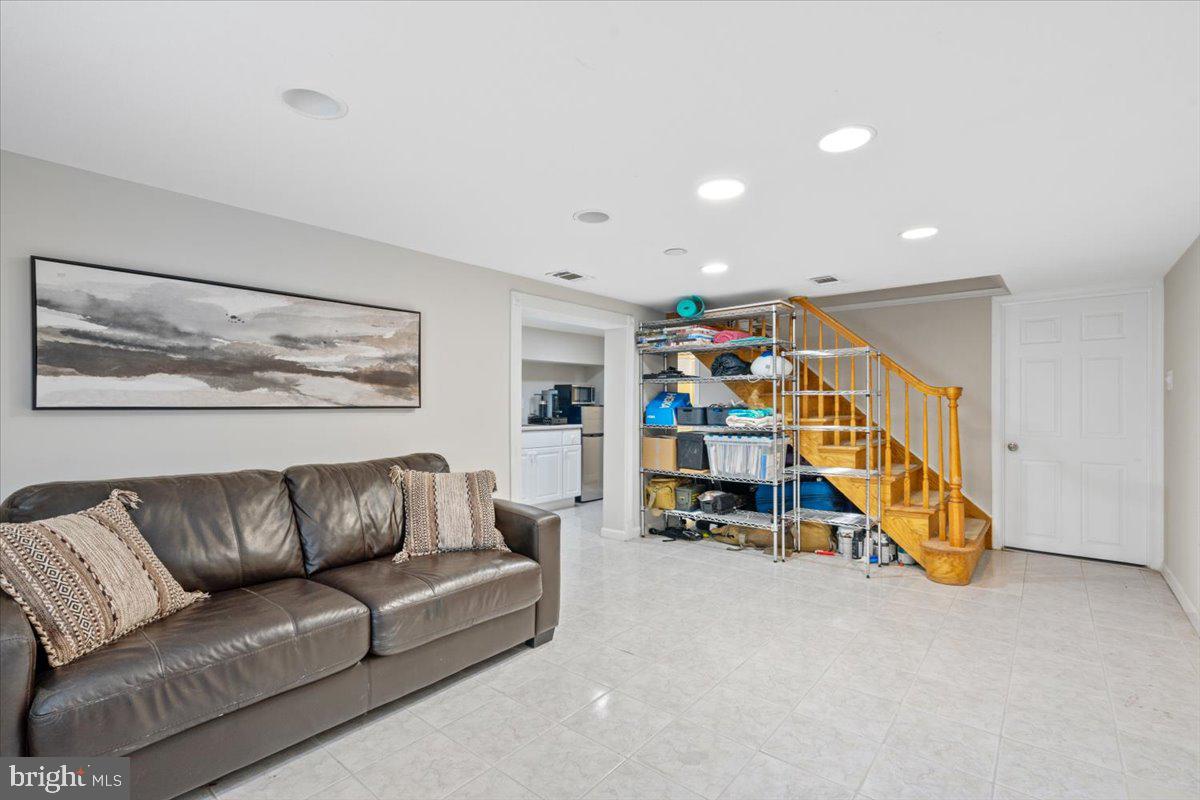 2819 Summerfield Road Falls Church, VA 22042 - Photo 26 of 36