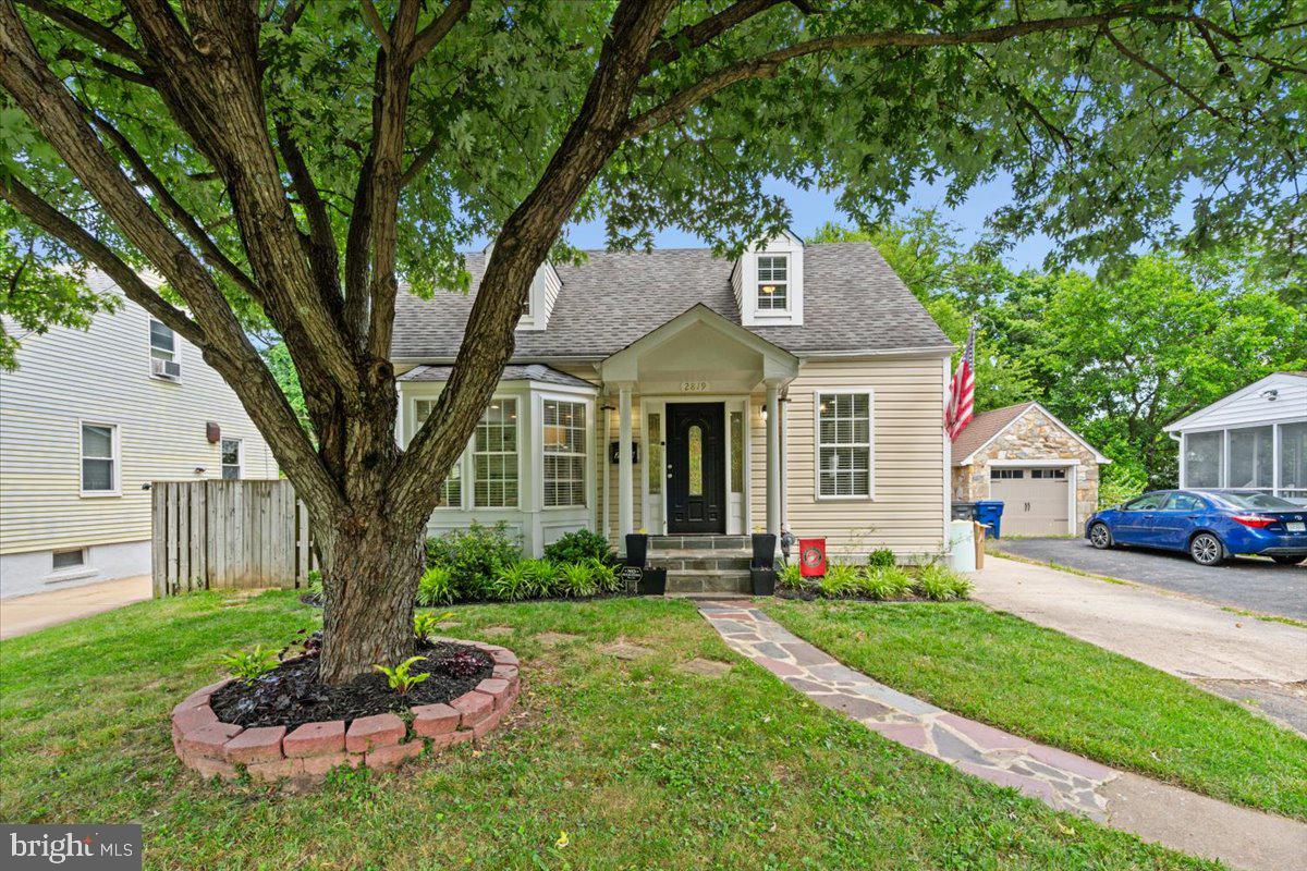 2819 Summerfield Road Falls Church, VA 22042 - Photo 4 of 36