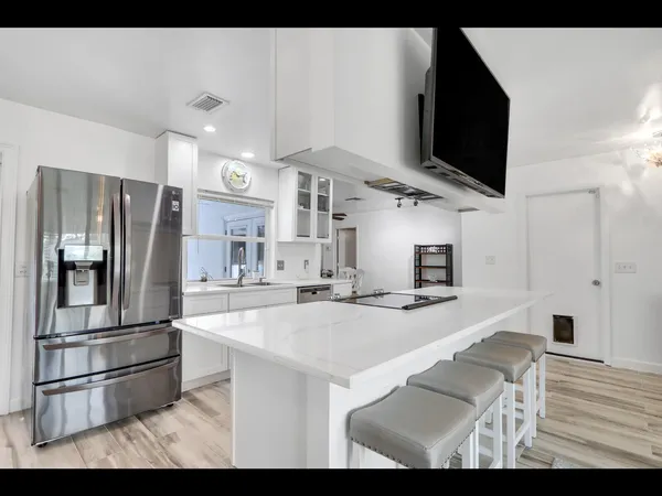 $4,250 | 609 Oak Terrace, Jupiter, FL 33458