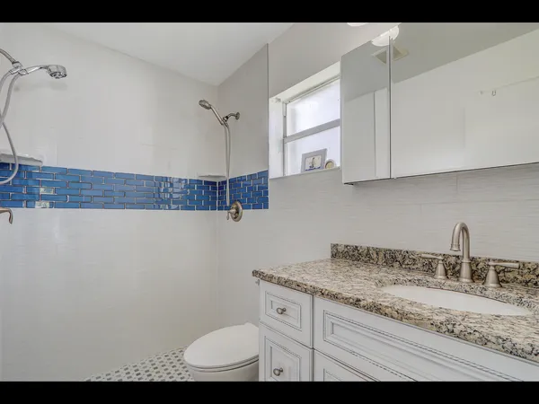 $4,250 | 609 Oak Terrace, Jupiter, FL 33458