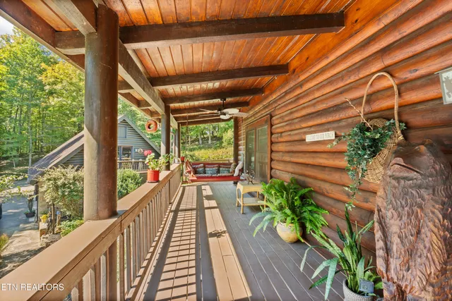 $879,900 | 1130 Lakeview Drive, Sharps Chapel, TN 37866