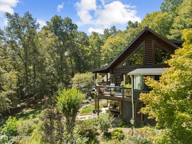 $879,900 | 1130 Lakeview Drive, Sharps Chapel, TN 37866