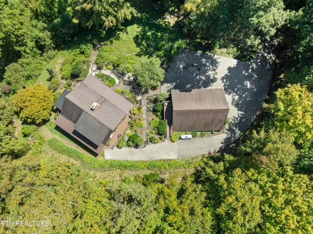 $879,900 | 1130 Lakeview Drive, Sharps Chapel, TN 37866