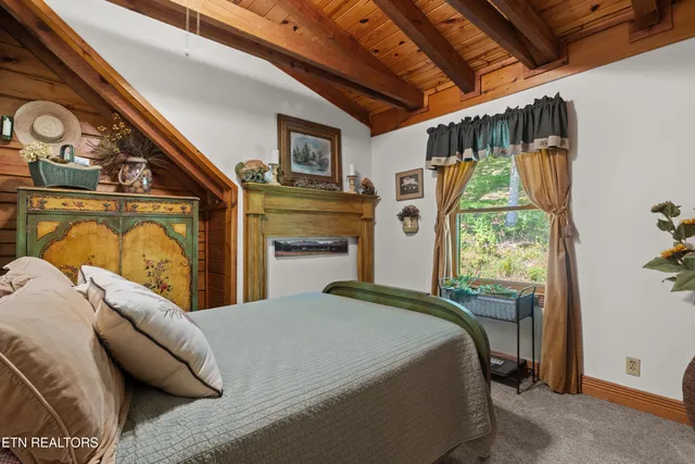 $879,900 | 1130 Lakeview Drive, Sharps Chapel, TN 37866