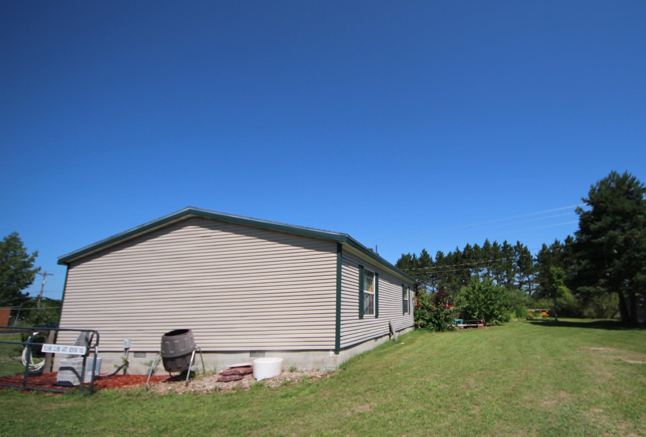 17075 Fewins Road Interlochen, MI 49643 - Photo 2 of 19 1903788-1.JPG