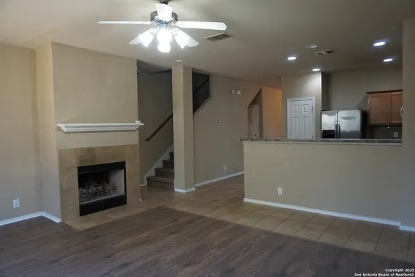 $2,100 | 26610 Sparrow Ridge, San Antonio, TX 78261