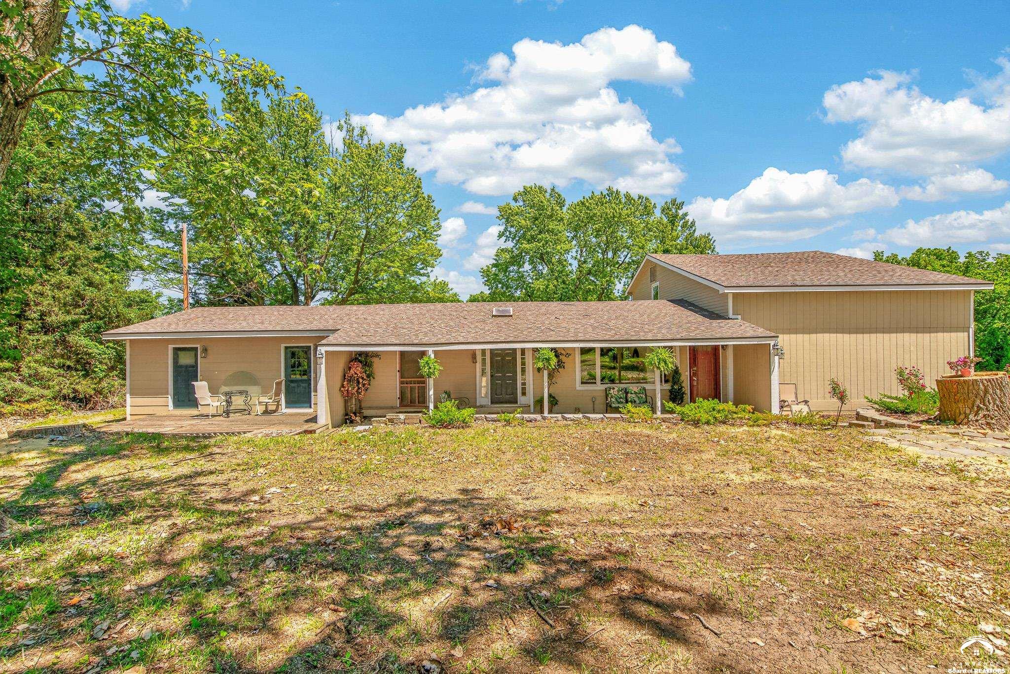 1644 East 800 Road Lawrence, KS 66049 - Photo 2 of 62