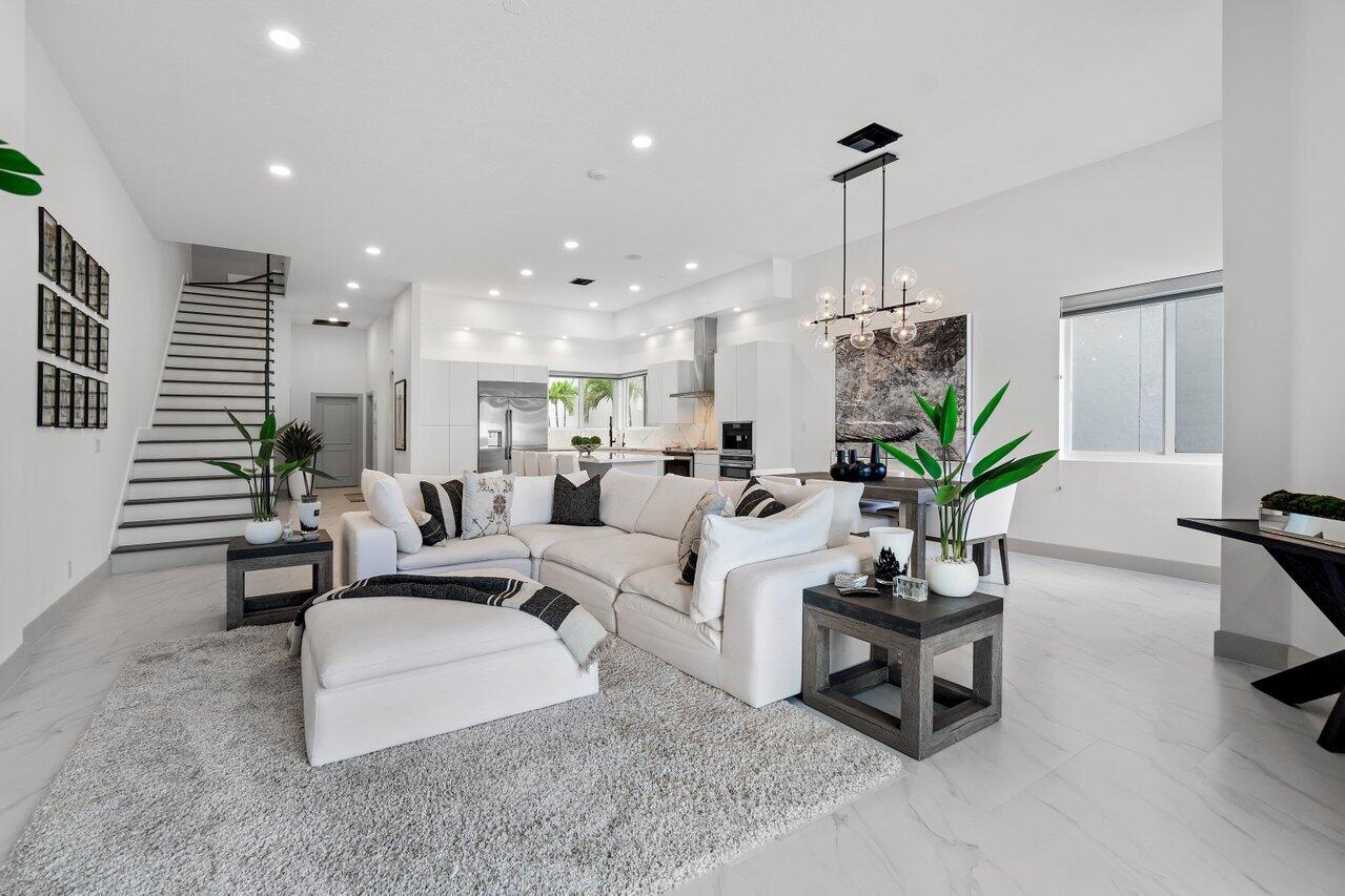 350 East Royal Palm Road Boca Raton, FL 33432 - Photo 15 of 61 017-350EastRoyalPalmRoad-BocaRaton-FL-33