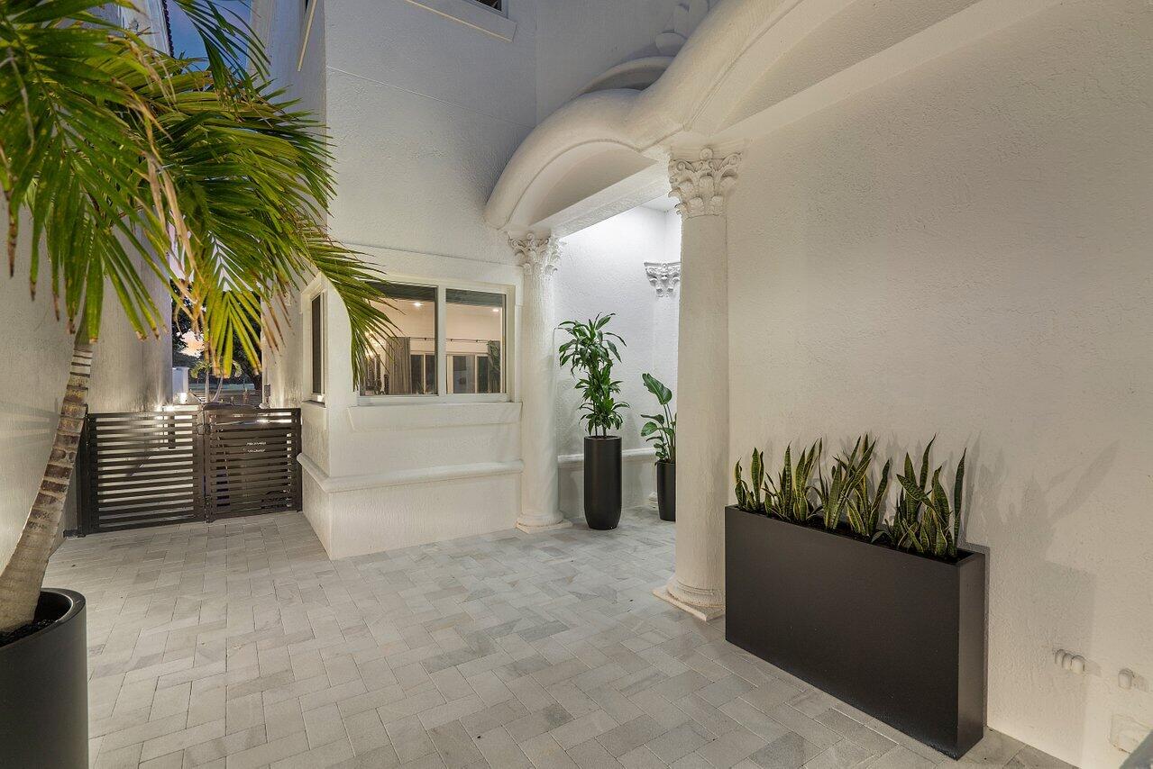 350 East Royal Palm Road Boca Raton, FL 33432 - Photo 36 of 61 064-350EastRoyalPalmRoad-BocaRaton-FL-33