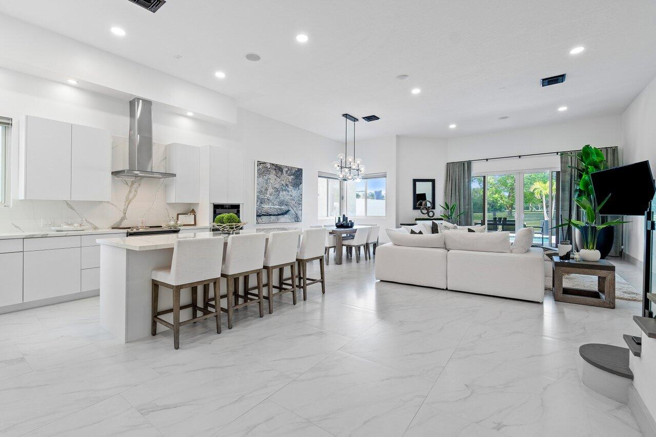 350 East Royal Palm Road Boca Raton, FL 33432 - Photo 8 of 61 010-350EastRoyalPalmRoad-BocaRaton-FL-33