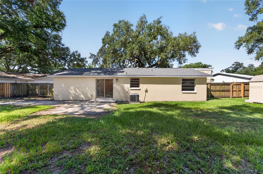 522 Highview Circle North Brandon, FL 33510 - Photo 19 of 57