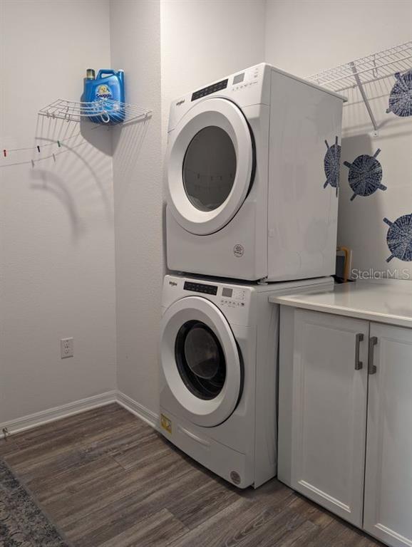 9045 Southwest 78th St Road Ocala, FL 34481 - Photo 17 of 21 a utility room with dryer and washer