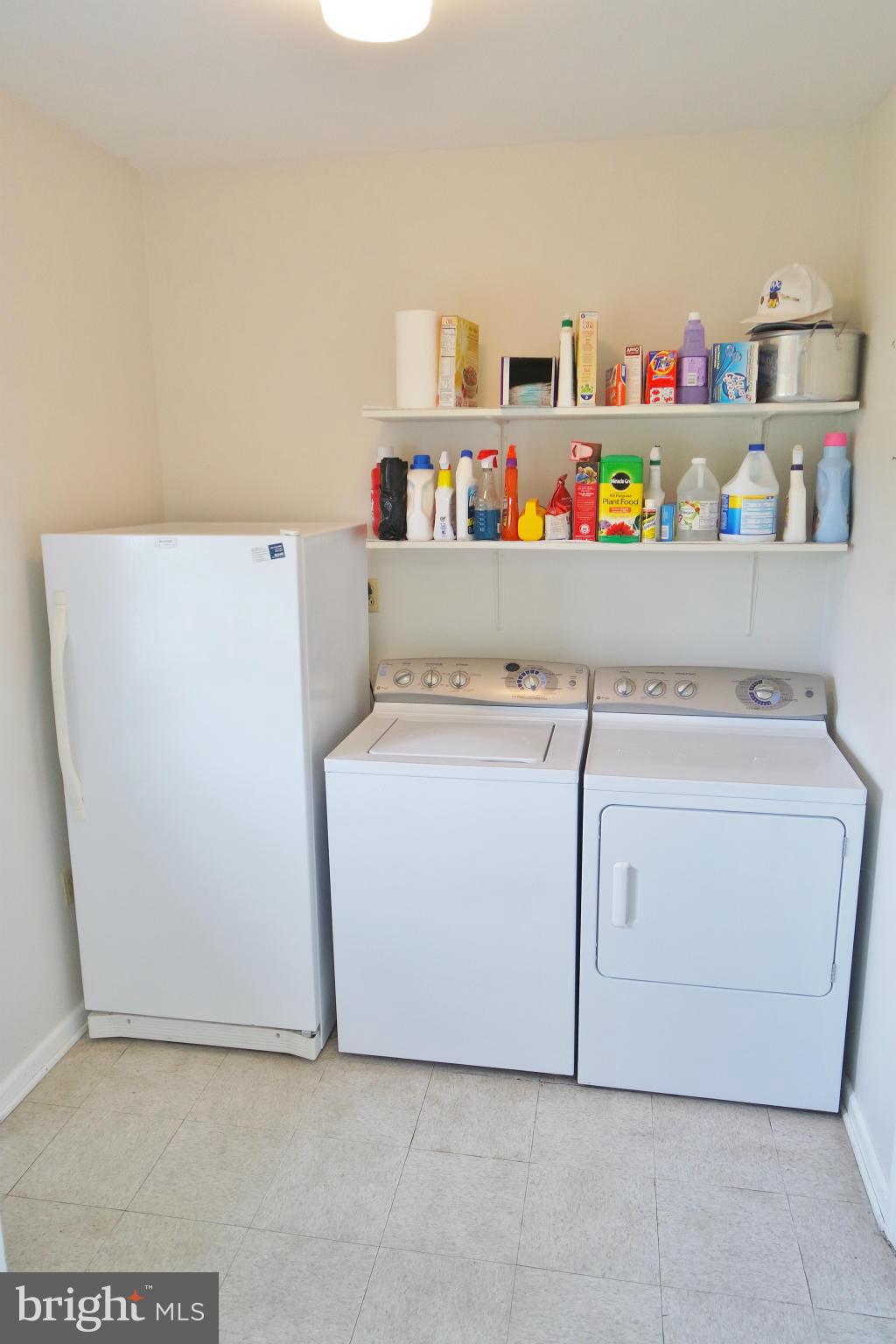 301 Palmyra Road Edinburg, VA 22824 - Photo 20 of 30 Laundry off Kitchen