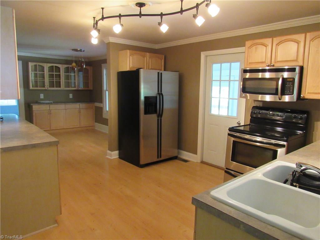 1770 Robertson Ridge Road King, NC 27021 - Photo 16 of 30